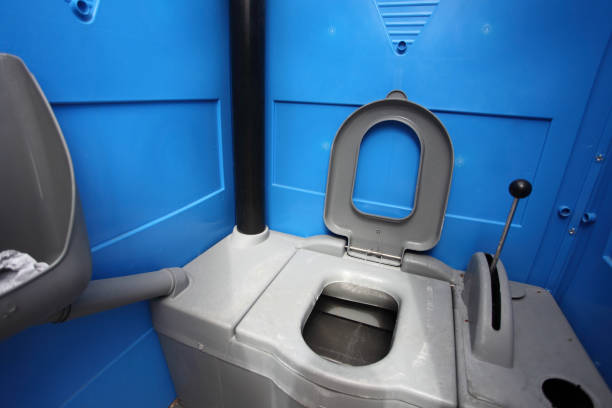 Portable Toilet Options We Offer in Santa Rosa Valley, CA